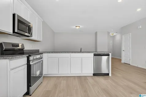 4532 Village Springs Square Fultondale AL 35068
