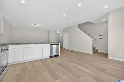 4532 Village Springs Square Fultondale AL 35068