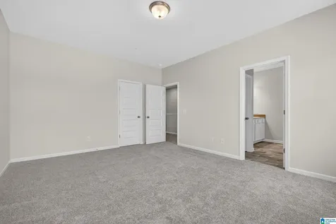 4532 Village Springs Square Fultondale AL 35068