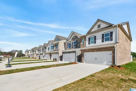 4532 Village Springs Square Fultondale AL 35068