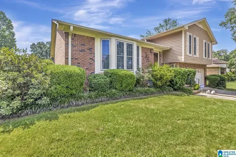 614 Greenbriar Road Fairfield AL 35064