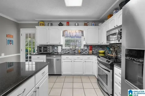 96 Tomahawk Circle Pelham AL 35124