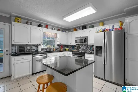 96 Tomahawk Circle Pelham AL 35124