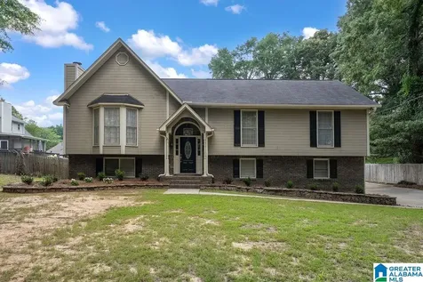 96 Tomahawk Circle Pelham AL 35124