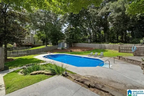 96 Tomahawk Circle Pelham AL 35124