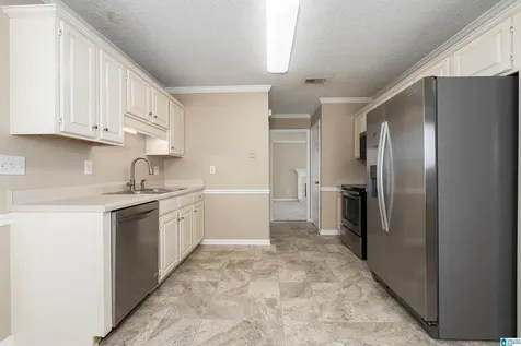 518 Laurel Woods Trail Helena AL 35080