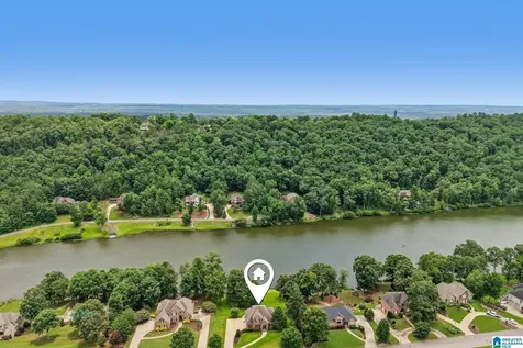 1097 Long Leaf Lake Drive Helena AL 35022
