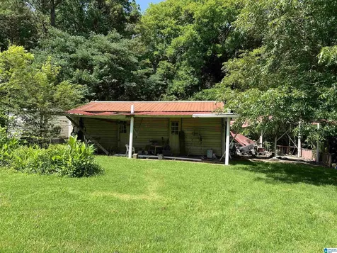 424 Daniel Drive NE Center Point AL 35215