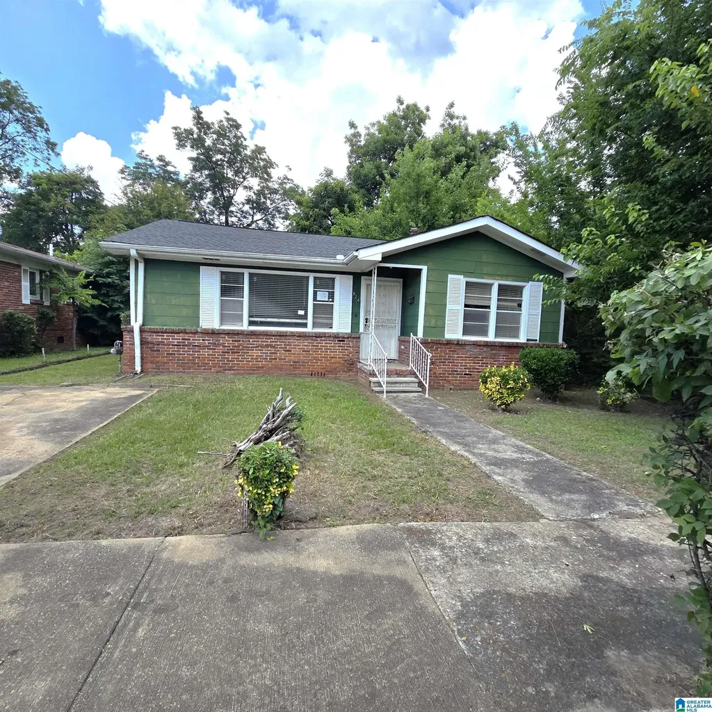 924 6th Way Birmingham AL 35214