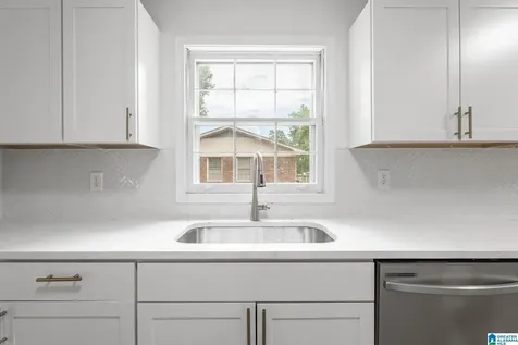 2825 2nd Way NW Center Point AL 35215