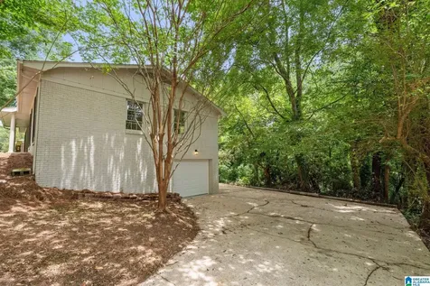 2825 2nd Way NW Center Point AL 35215