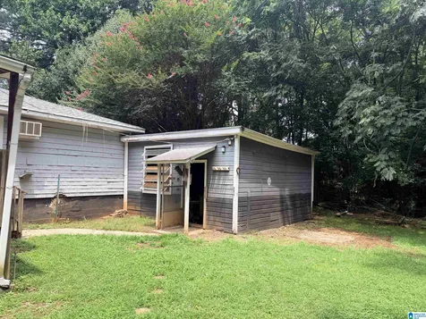 827 Delta Street Bessemer AL 35020