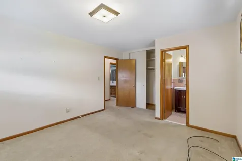830 Sherwood Forest Drive Birmingham AL 35235