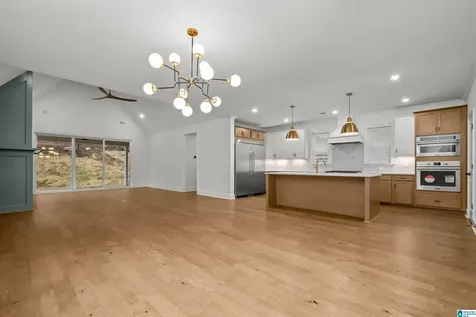 1919 Blackridge Circle Hoover AL 35244