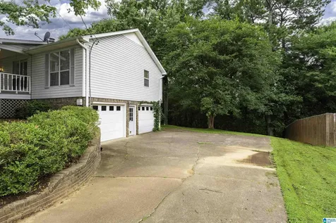 7360 Roper Tunnel Road Trussville AL 35173