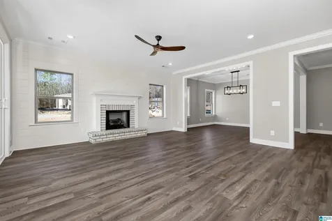 1818 Blackridge Circle Hoover AL 35244