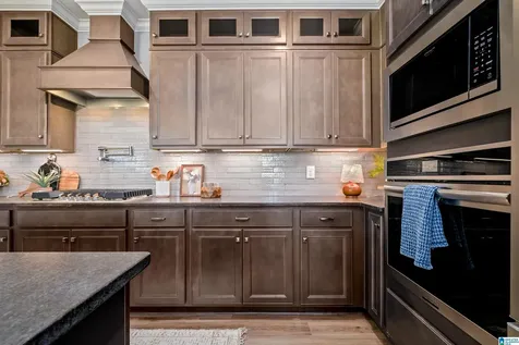 1616 Blackridge Circle Hoover AL 35244