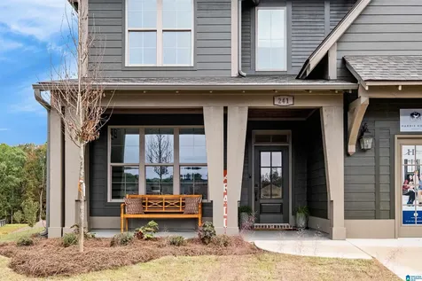1616 Blackridge Circle Hoover AL 35244