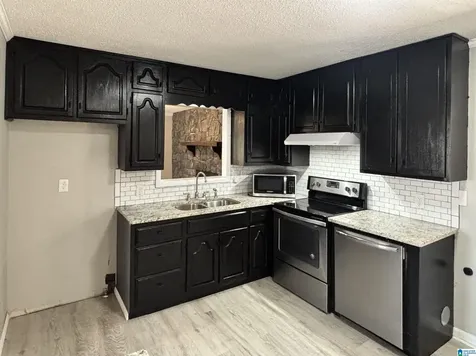 525 27th Avenue Center Point AL 35215