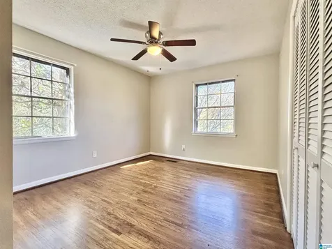 525 27th Avenue Center Point AL 35215