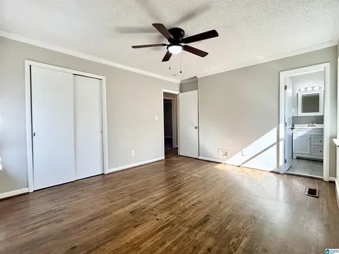 525 27th Avenue Center Point AL 35215