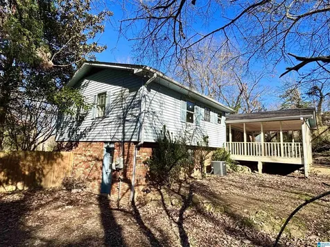 525 27th Avenue Center Point AL 35215