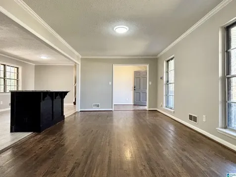 525 27th Avenue Center Point AL 35215