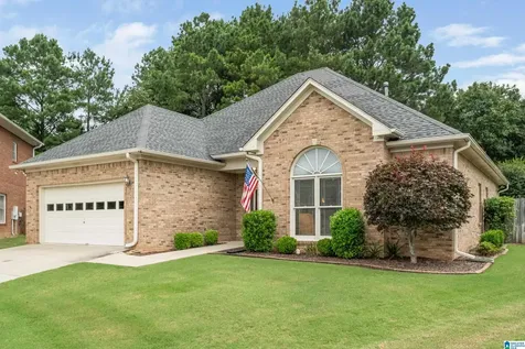 217 Beaver Crest Circle Pelham AL 35124