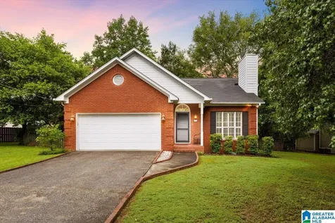 4024 Christopher Drive Vestavia Hills AL 35243