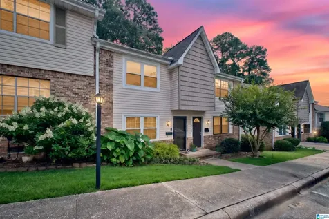 2725 Southbury Circle Vestavia Hills AL 35216