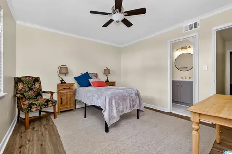 2725 Southbury Circle Vestavia Hills AL 35216