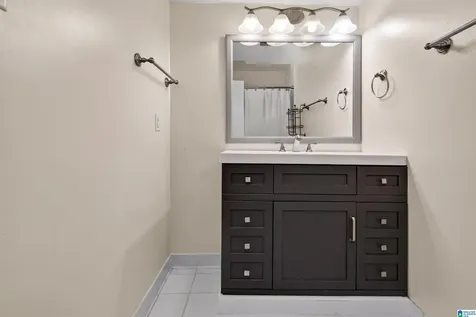 2725 Southbury Circle Vestavia Hills AL 35216