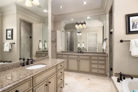 4326 Boulder Lake Circle Vestavia Hills AL 35242
