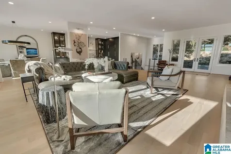 4627 Dolly Ridge Road Vestavia Hills AL 35243