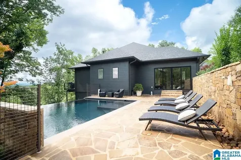 4627 Dolly Ridge Road Vestavia Hills AL 35243