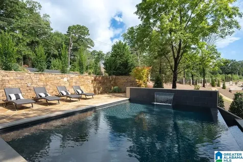 4627 Dolly Ridge Road Vestavia Hills AL 35243