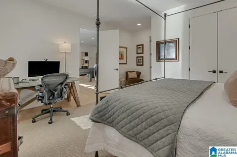 4627 Dolly Ridge Road Vestavia Hills AL 35243