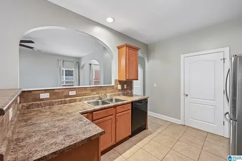 156 Glen Cross Circle Trussville AL 35173