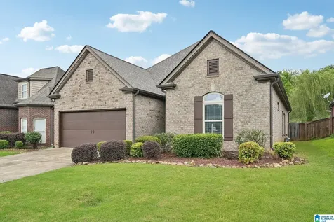 156 Glen Cross Circle Trussville AL 35173