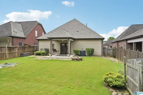 156 Glen Cross Circle Trussville AL 35173