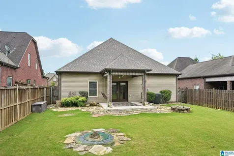 156 Glen Cross Circle Trussville AL 35173