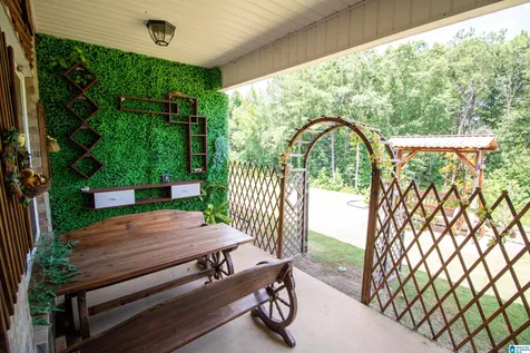 2048 NE Austin Drive Cullman AL 35058