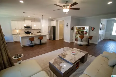 2048 NE Austin Drive Cullman AL 35058