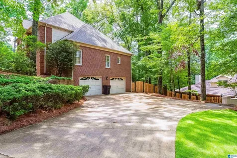 2348 Country Ridge Drive Vestavia Hills AL 35243