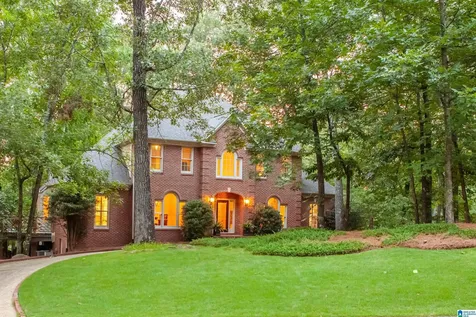 2348 Country Ridge Drive Vestavia Hills AL 35243