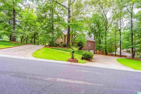 2348 Country Ridge Drive Vestavia Hills AL 35243