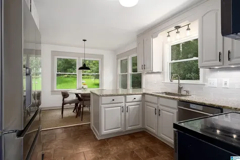 1457 Willoughby Circle Vestavia Hills AL 35216