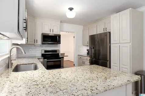 1457 Willoughby Circle Vestavia Hills AL 35216
