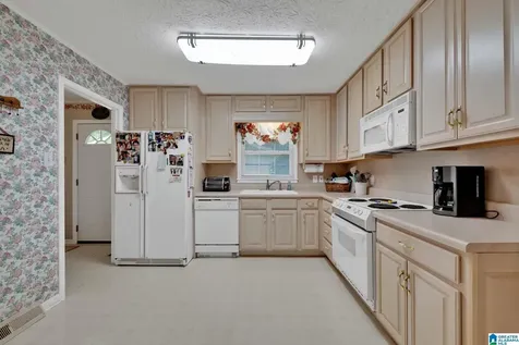 700 Gene Rose Street Sylacauga AL 35151