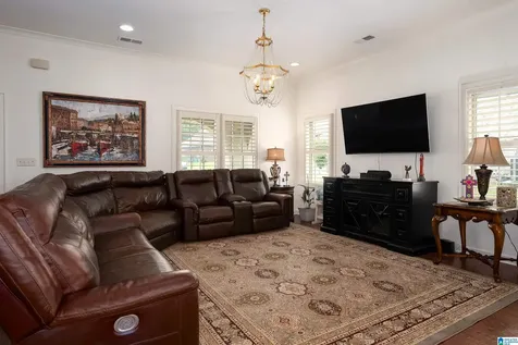 1042 Regent Park Drive Birmingham AL 35242